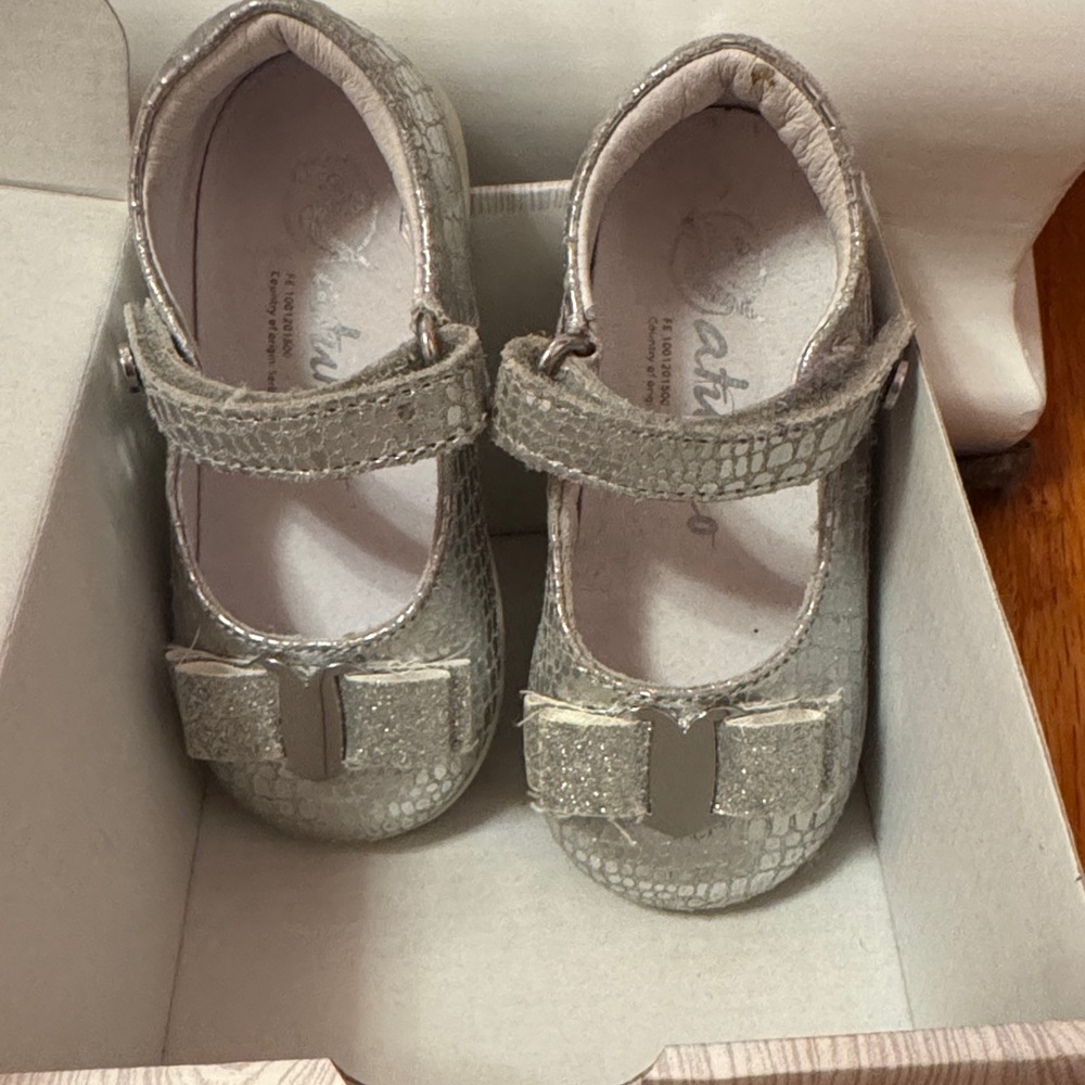Naturino Silver Dress Shoes with Bow